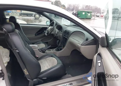 2001 Ford Mustang из США, поврежденный, VIN 1FAFP40471F170649